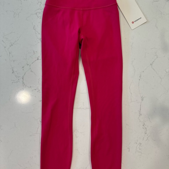 Lululemon Wunder Train $98MSRP - Picture 11 of 11